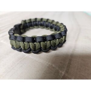 Paracord Survival Bracelet Black Olive Size‎ 8"